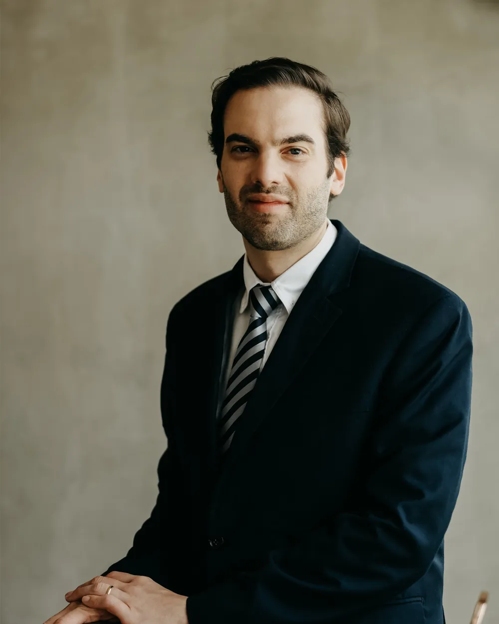 Dr. Thiago Perfeito, the physician responsible for butt filler at Clínica INTI, Lago Sul, Brasília